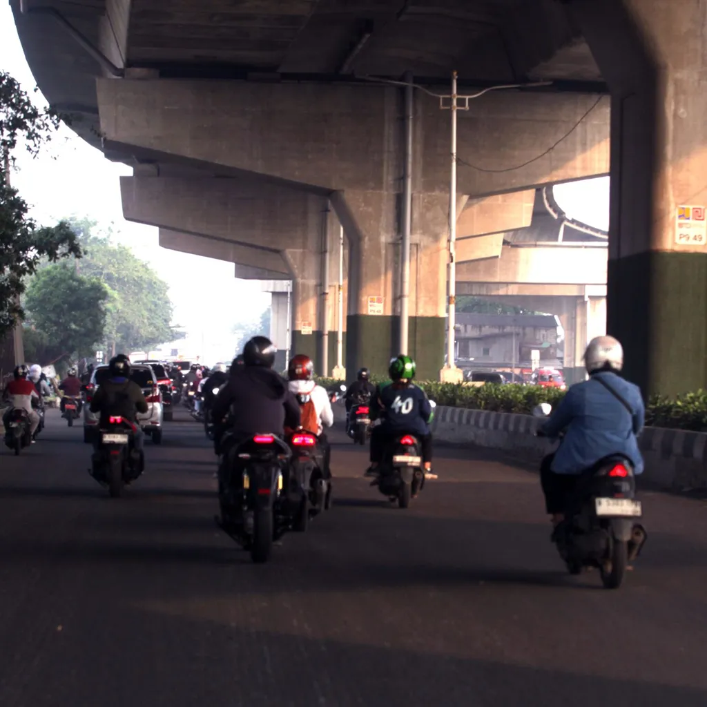 Bye-bye Depresiasi! Alasan Mengapa Sewa Motor untuk Perusahaan Jauh Lebih Cuan dari Beli